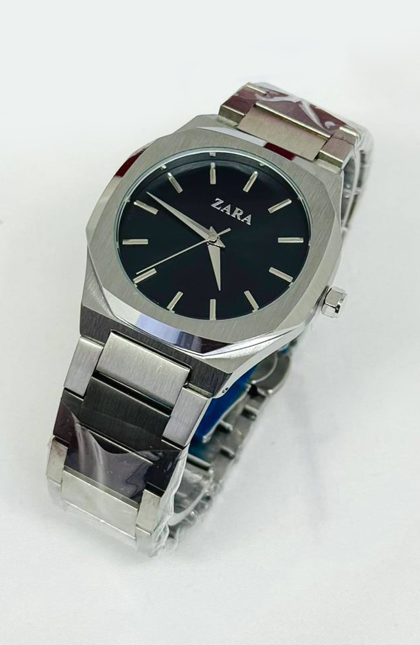 Zara Basic Steel - Black Dial